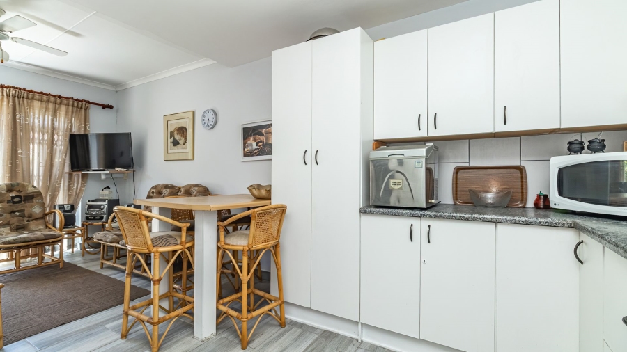 2 Bedroom Property for Sale in Hartenbos Central Western Cape